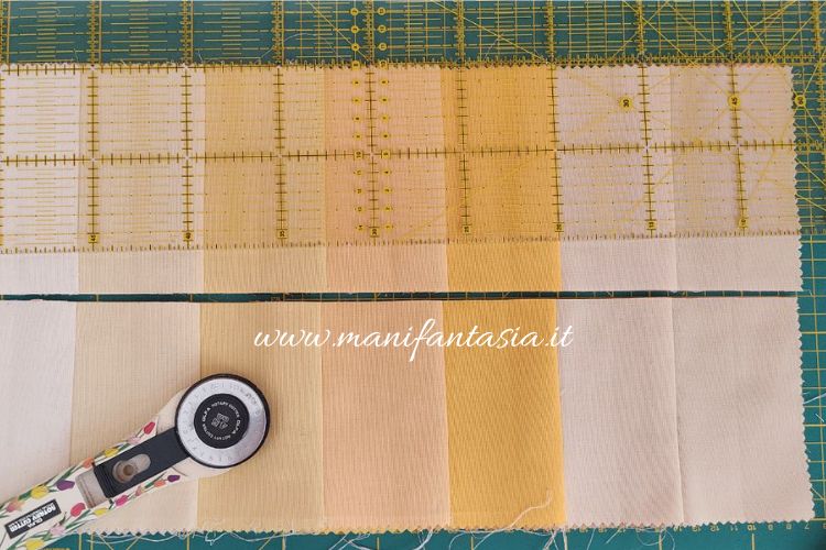 tagliare a metà le 4 strisce patchwork