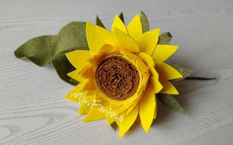 girasole in feltro con gambo tutorial