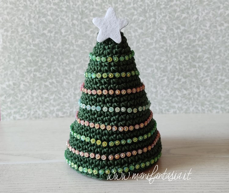 albero di natale ad uncinetto facile con strass