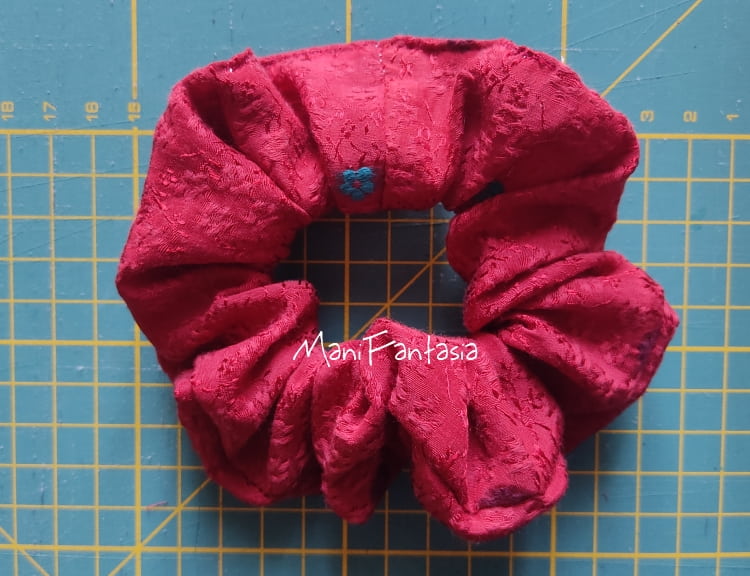 Come cucire cuffia e scrunchie facile in seta - Tutorial idee regalo da  cucire